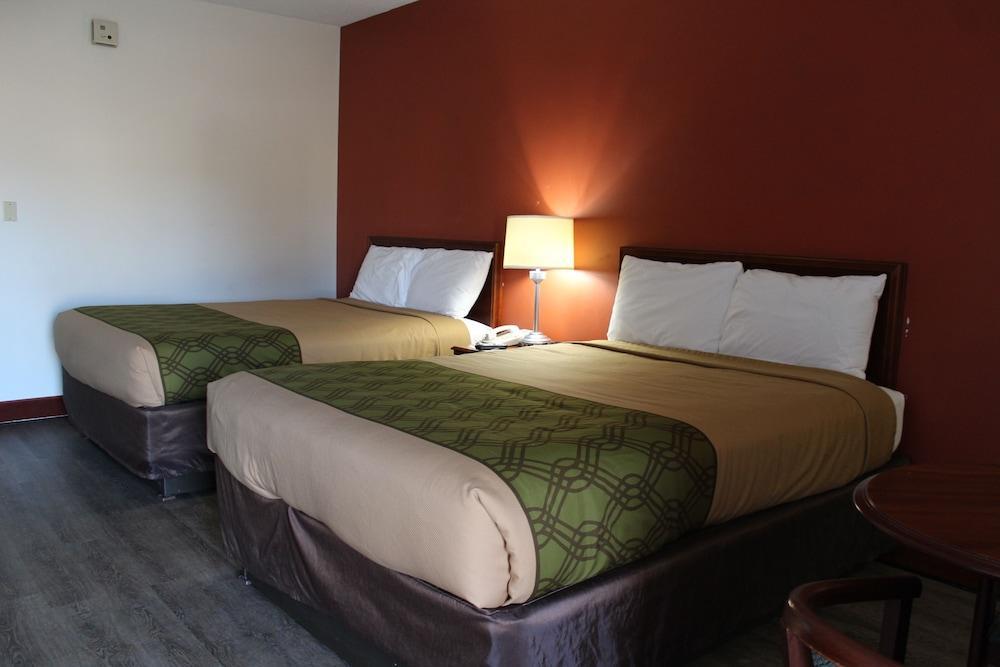 Lodge Econo By Choice *